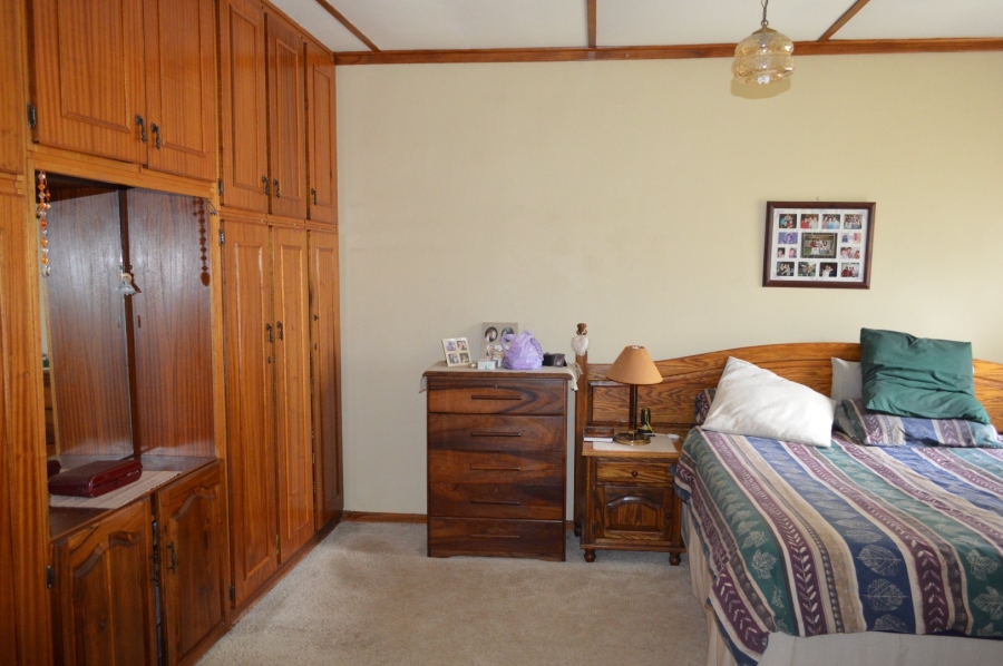 4 Bedroom Property for Sale in Flamwood North West